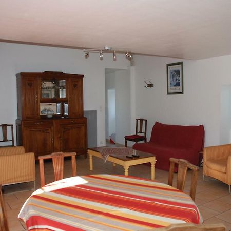 Bed and Breakfast Les Jardins Du Mas Evesque Rousson  Экстерьер фото