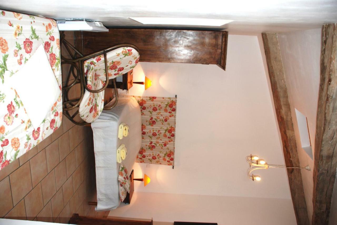 Bed and Breakfast Les Jardins Du Mas Evesque Rousson  Экстерьер фото