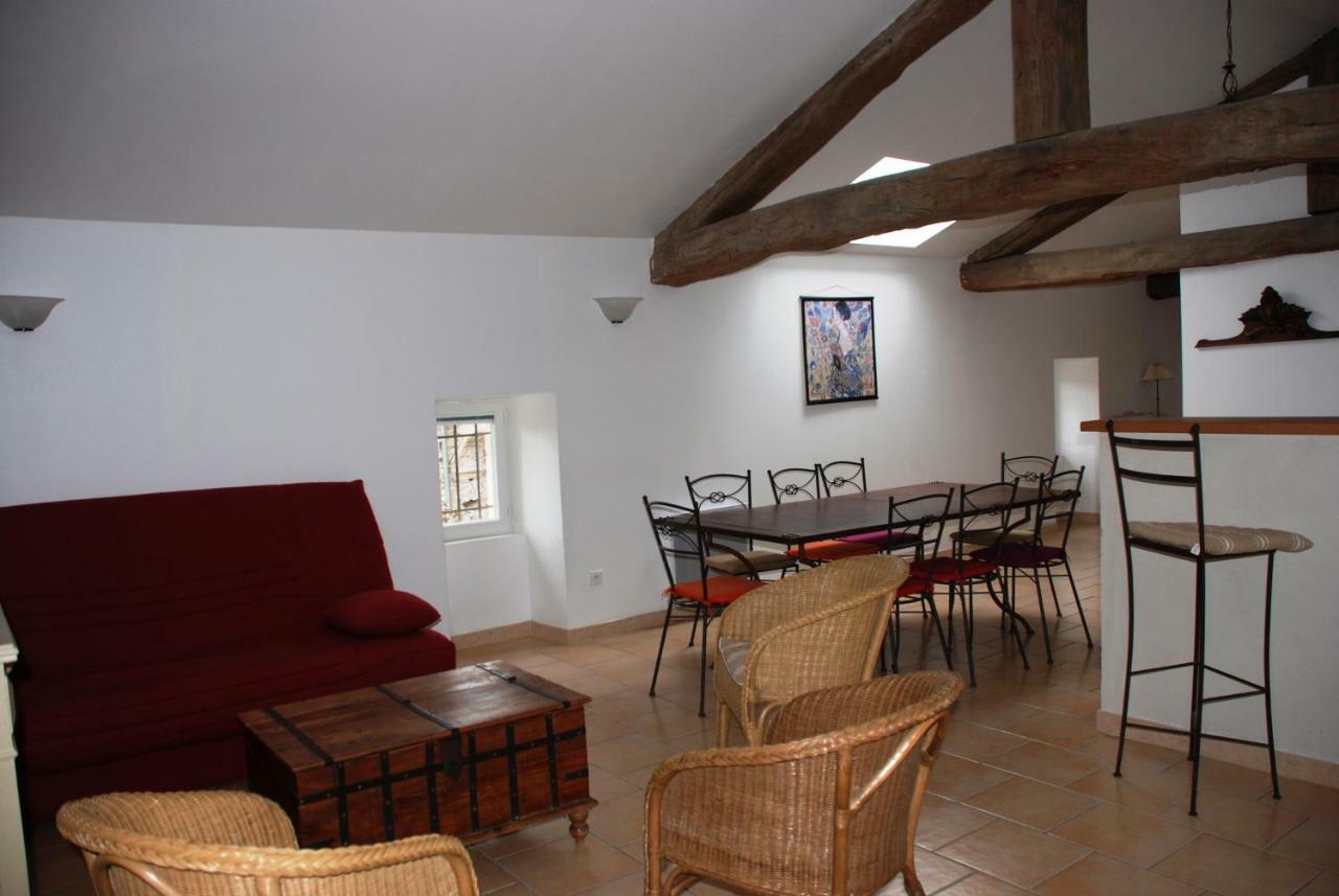 Bed and Breakfast Les Jardins Du Mas Evesque Rousson  Экстерьер фото