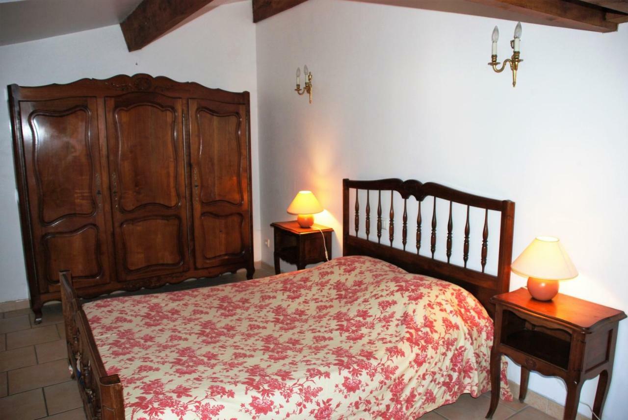 Bed and Breakfast Les Jardins Du Mas Evesque Rousson  Экстерьер фото