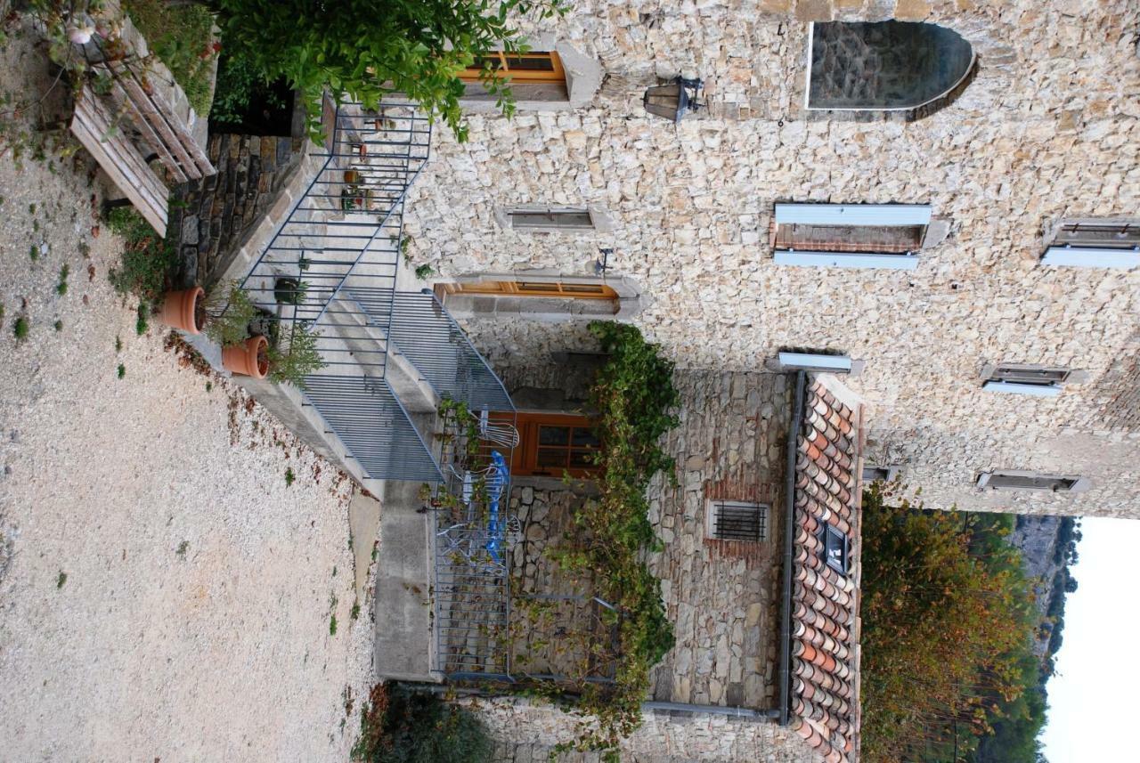 Bed and Breakfast Les Jardins Du Mas Evesque Rousson  Экстерьер фото
